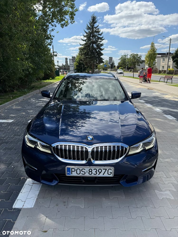 BMW Seria 3 320d MHEV Luxury Line - 1