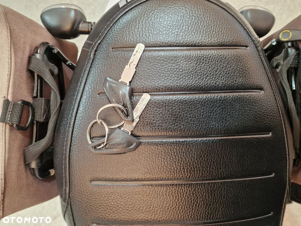 Ducati Scrambler - 31