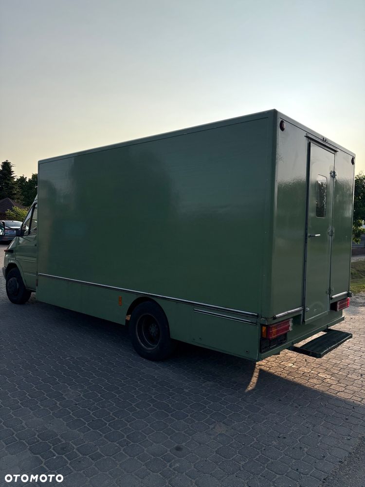 Mercedes-Benz Sprinter 616 CDI FOOD TRUCK 2,7 CDI - 8