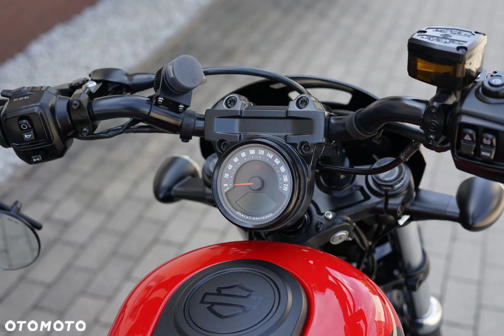 Harley-Davidson Sportster Nightster 975 - 19