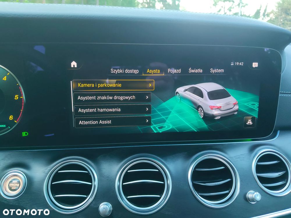 Mercedes-Benz Klasa E 220 d 4-Matic AMG/Avantgarde - 27