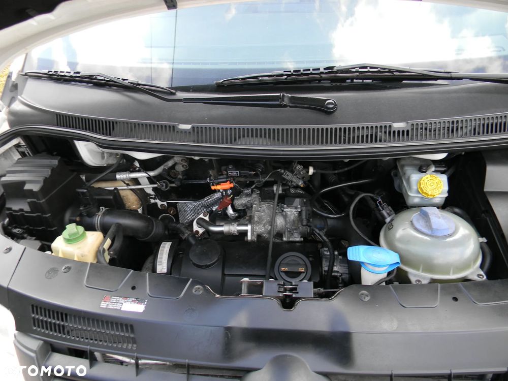 Volkswagen Transporter - 30