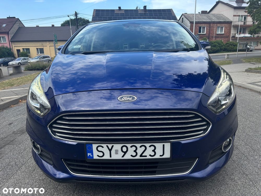 Ford S-Max - 13