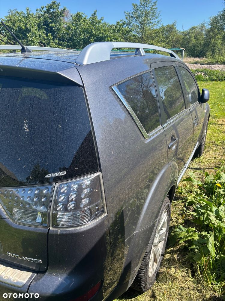 Mitsubishi Outlander - 5
