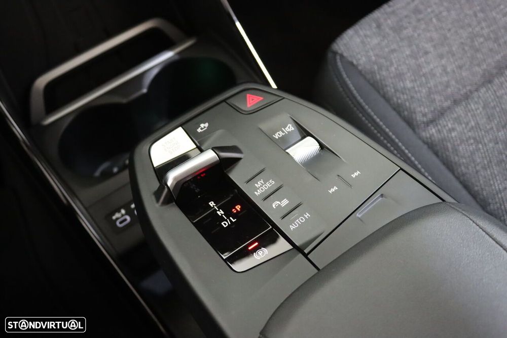 BMW 218 Active Tourer i Auto - 35