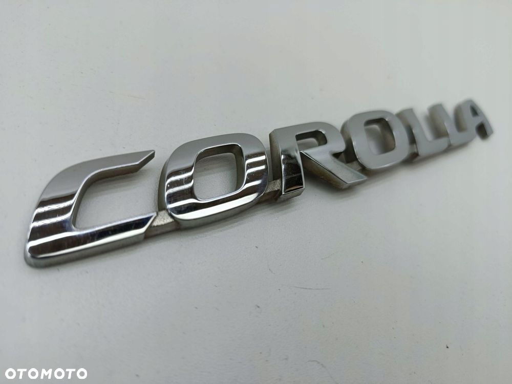 TOYOTA COROLLA ZNACZEK EMBLEMAT LITERY MODELU TYŁ - 4