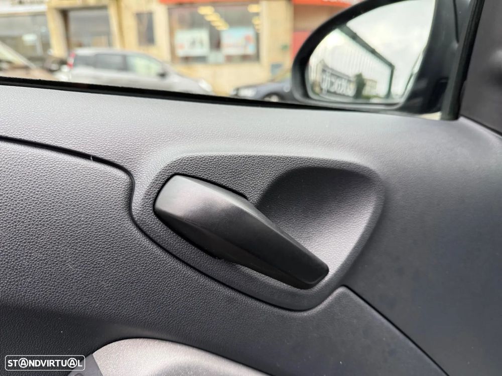 Smart ForTwo Coupé 0.8 cdi Pure 54 - 25