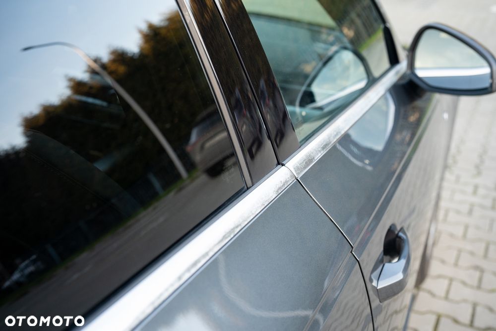 Audi A4 Avant 2.0 TDI S tronic - 31