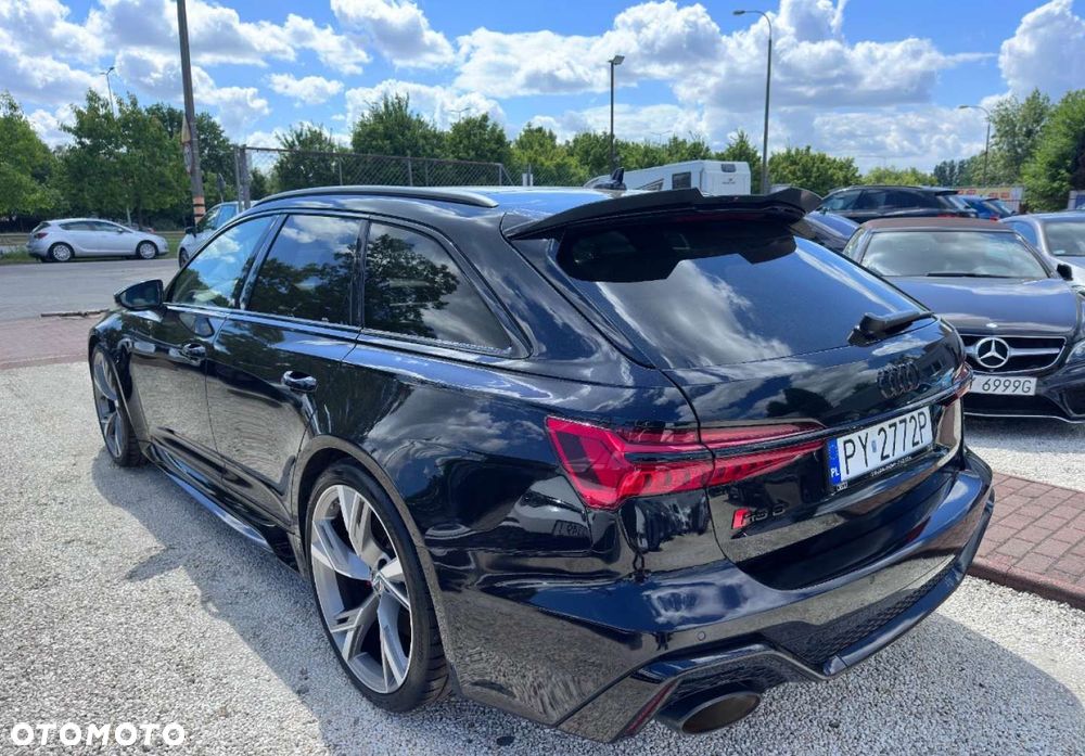 Audi RS6 Avant - 10