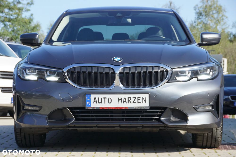 BMW Seria 3 320d xDrive Sport Line - 3