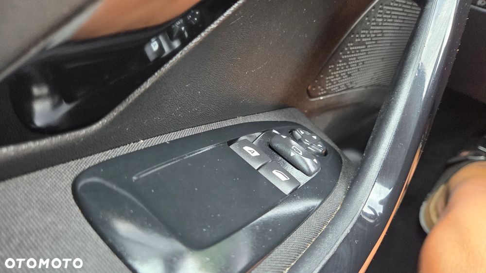 Peugeot 208 1.2 VTi Access - 17
