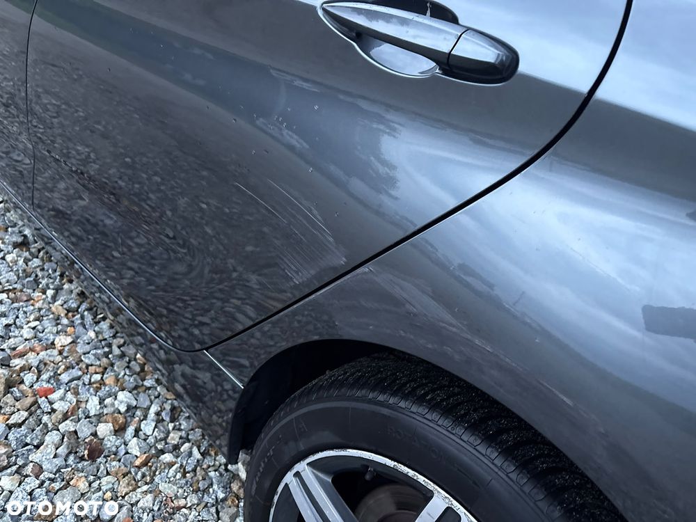 BMW Seria 2 218i Sport Line - 29