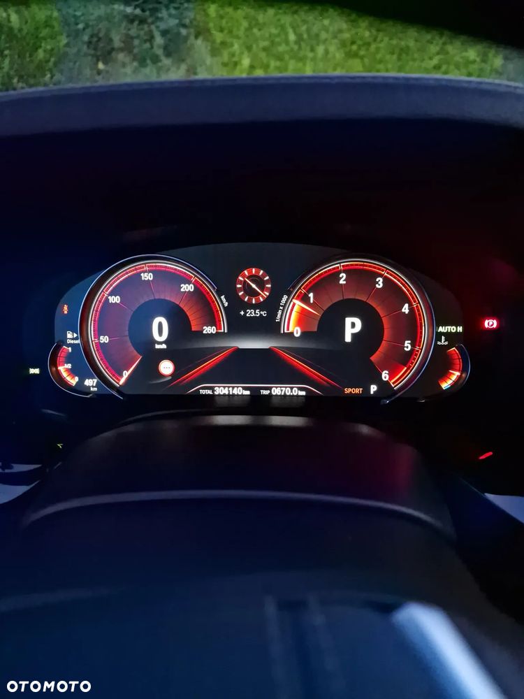 BMW Seria 5 530d Luxury Line - 8