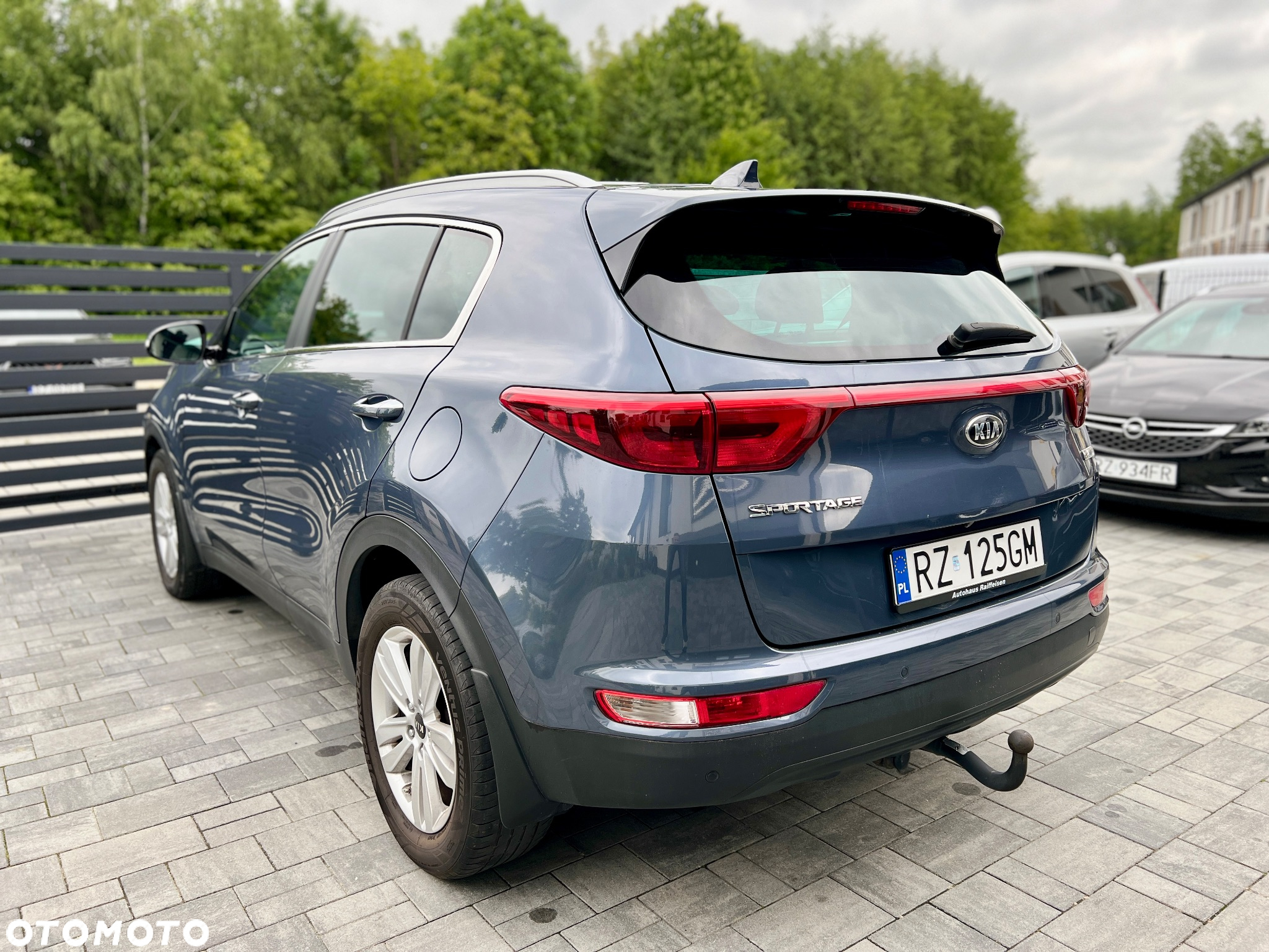 Kia Sportage 1.7 CRDI 2WD ISG Dream-Team Edition - 4