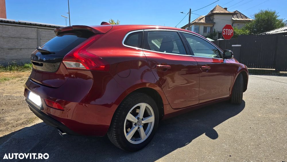 Volvo V40 D3 Aut Momentum - 8