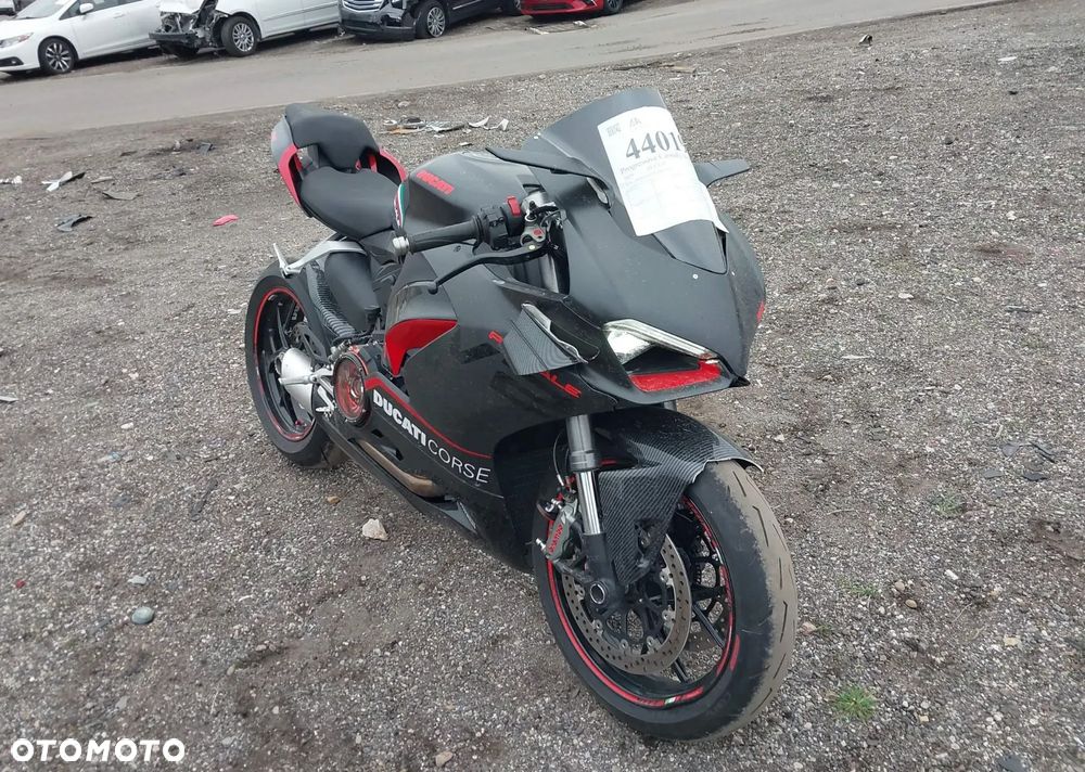 Ducati Panigale V2 - 1