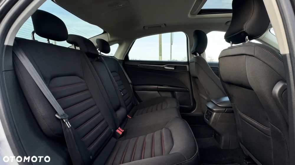 Ford Mondeo - 8
