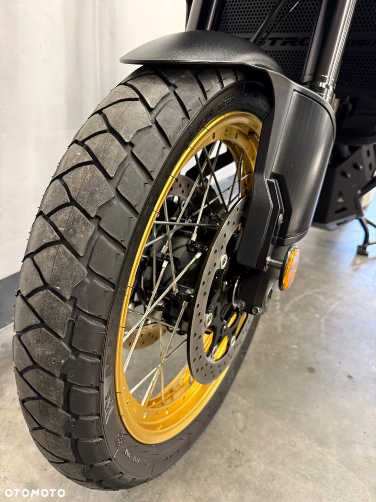 Suzuki V-STROM - 13