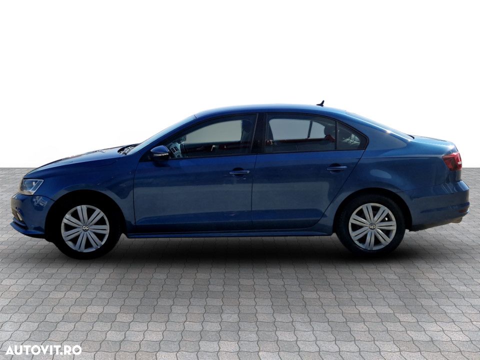 Volkswagen Jetta - 2