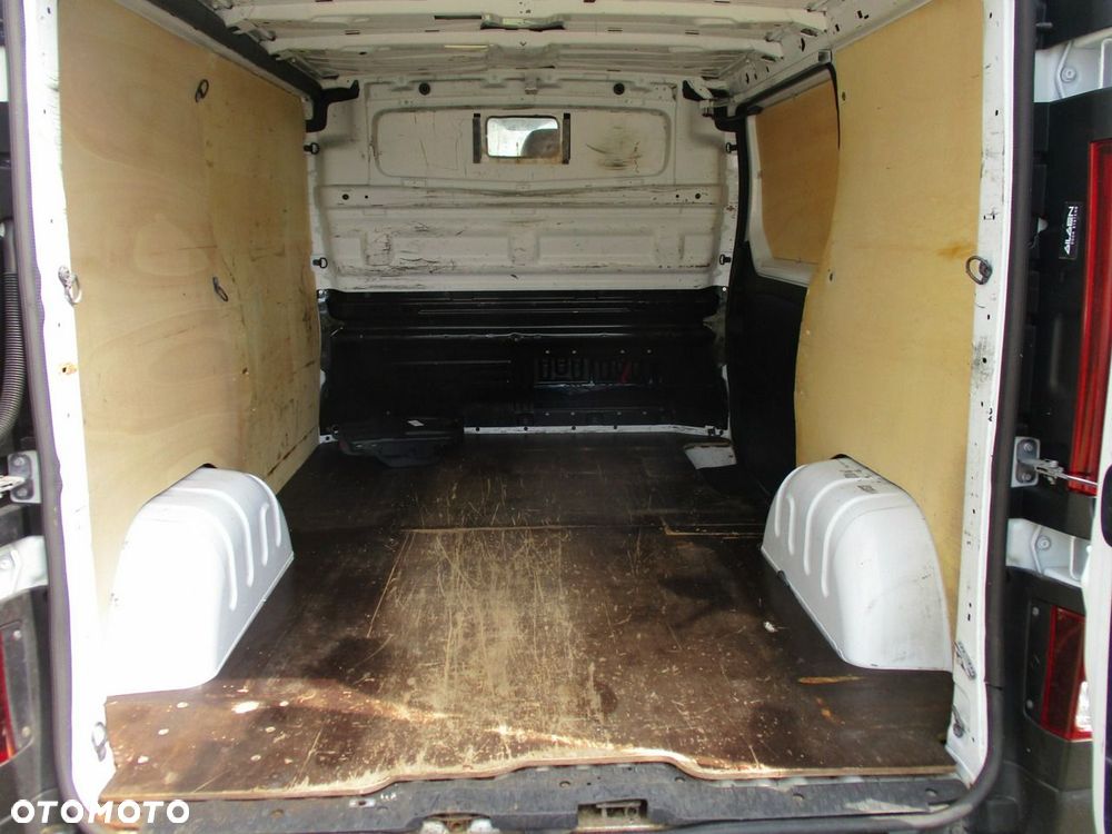 Renault Trafic - 6