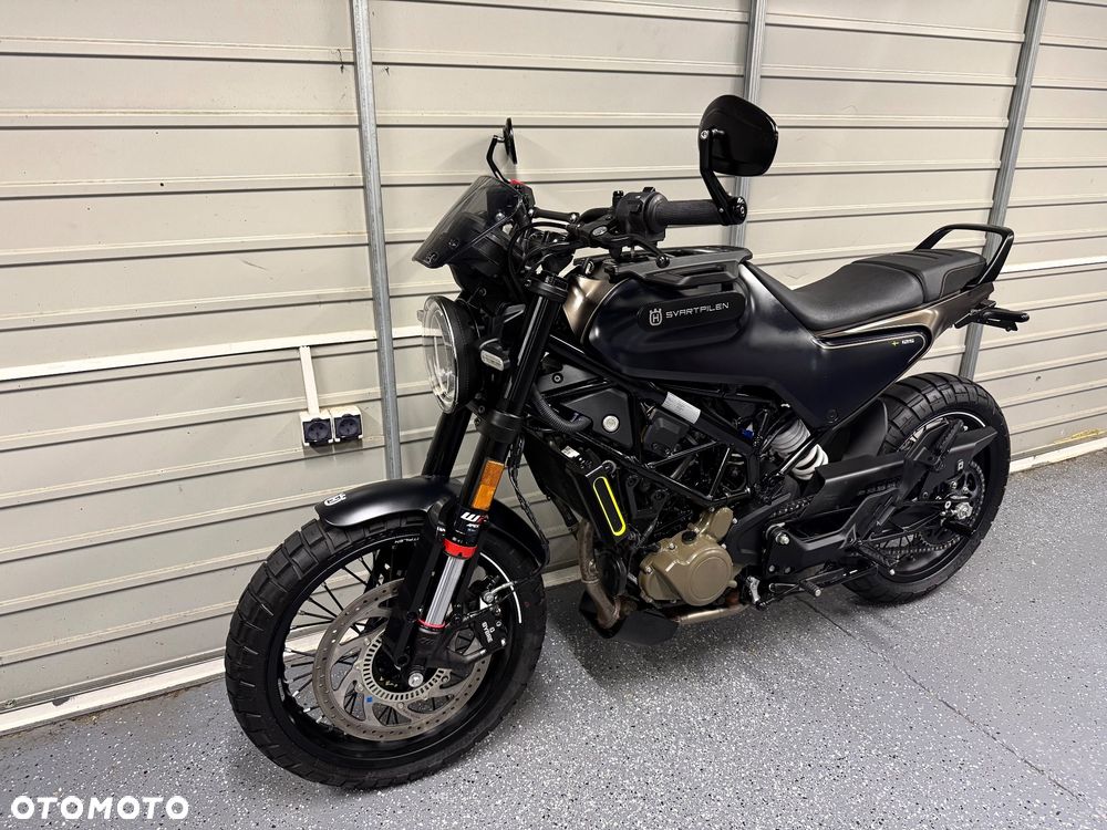 Husqvarna Svartpilen - 11