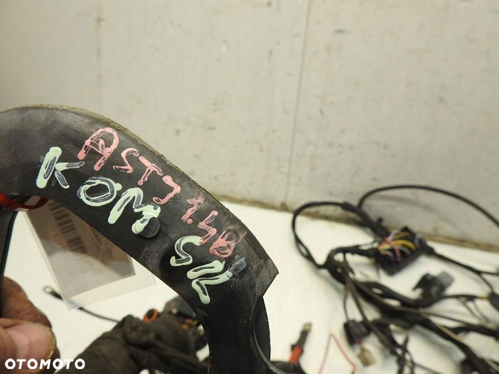 WIĄZKA KOMORY SILNIKA OPEL ASTRA J 1.4T - 2