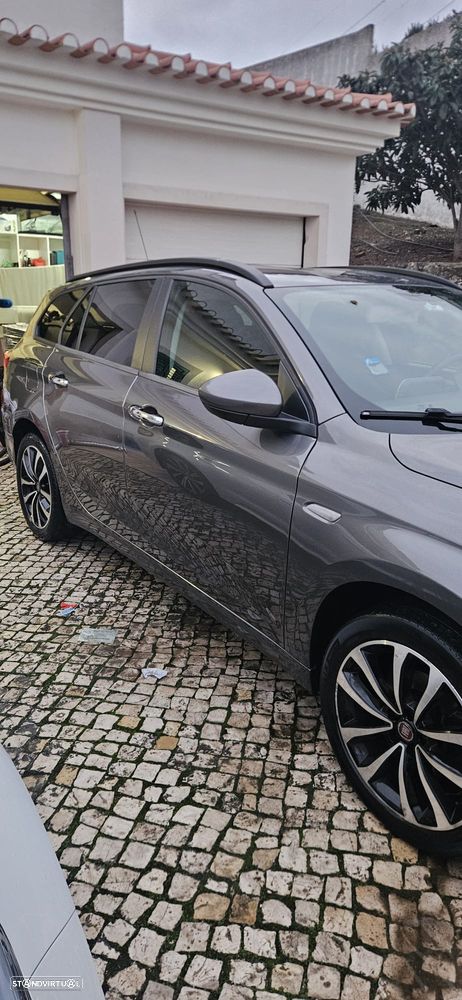 Fiat Tipo Station Wagon 1.3 M-Jet Lounge - 11