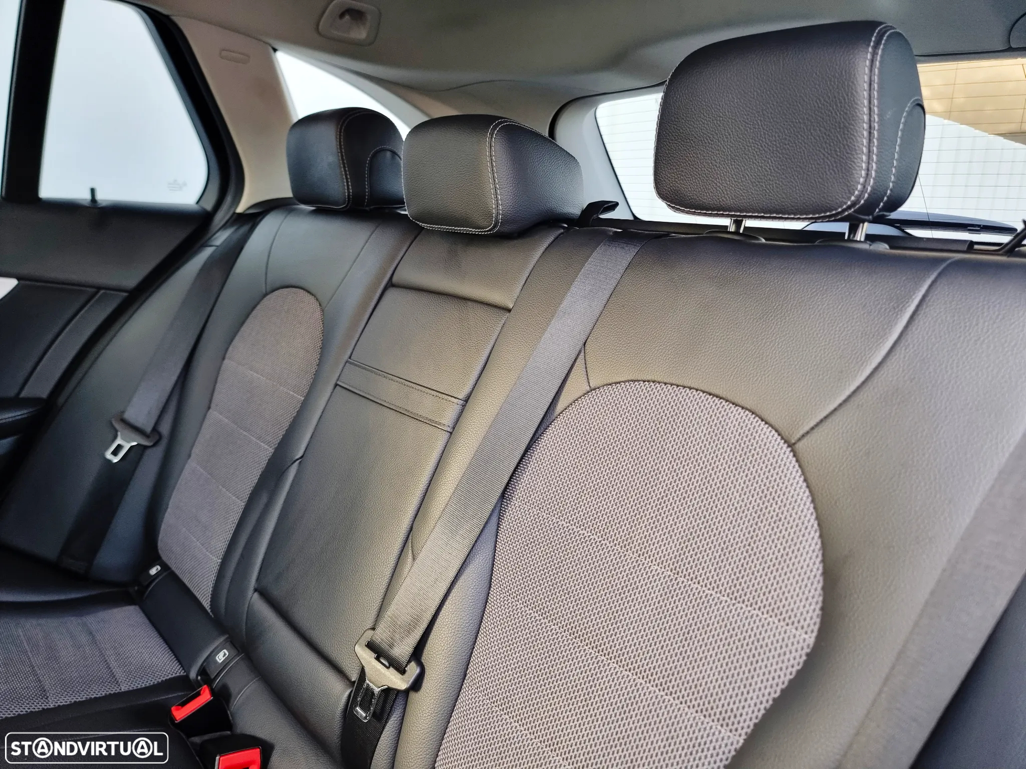 Mercedes-Benz C 220 d Avantgarde - 39