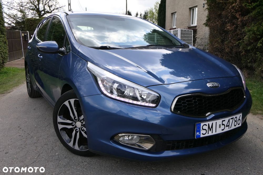 Kia Ceed 1.6 GDI Dream-Team Edition - 3