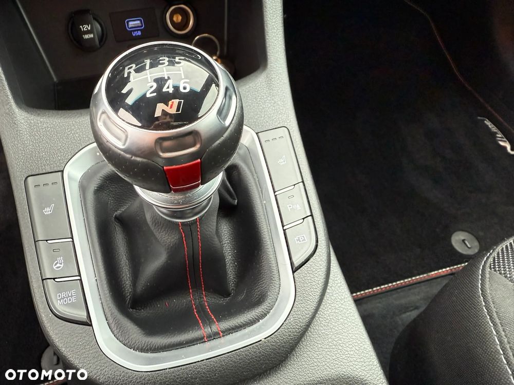 Hyundai i30 1.5 T-GDI 48V-Hybrid N-Line - 18