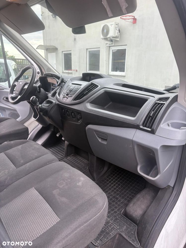 Ford Transit - 9