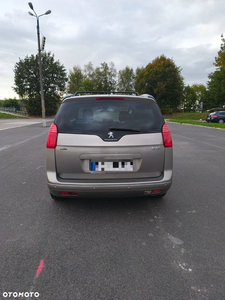 Peugeot 5008 2016 photo 4