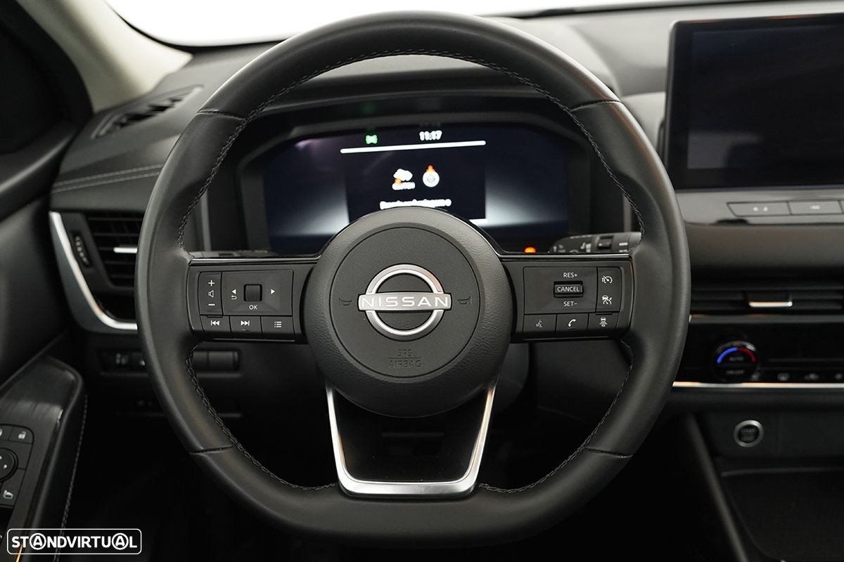 Nissan Qashqai 1.3 DIG-T N-Connecta LED - 14