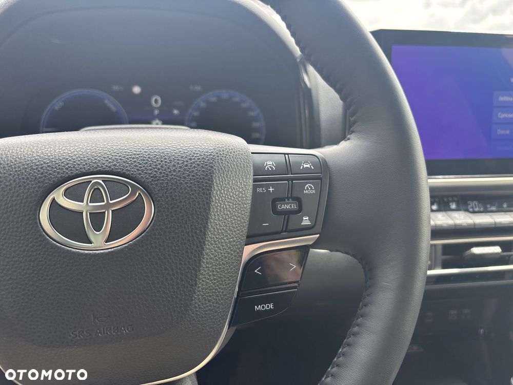 Toyota Camry - 21