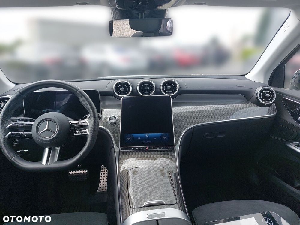 Mercedes-Benz GLC - 11