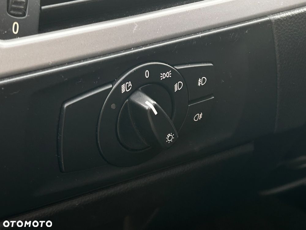 BMW Seria 3 320d - 13