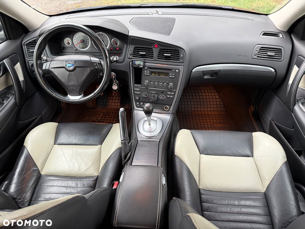 Volvo S60 2.4D Kinetic - 24