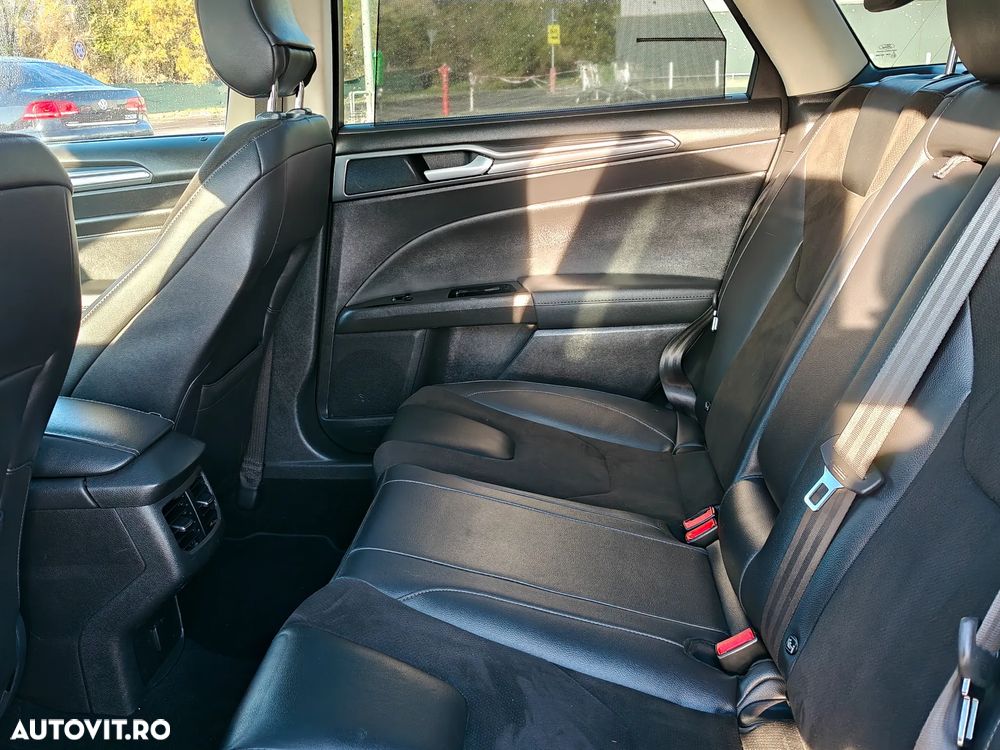 Ford Mondeo Turnier 2.0 TDCi Start-Stopp Titanium - 24