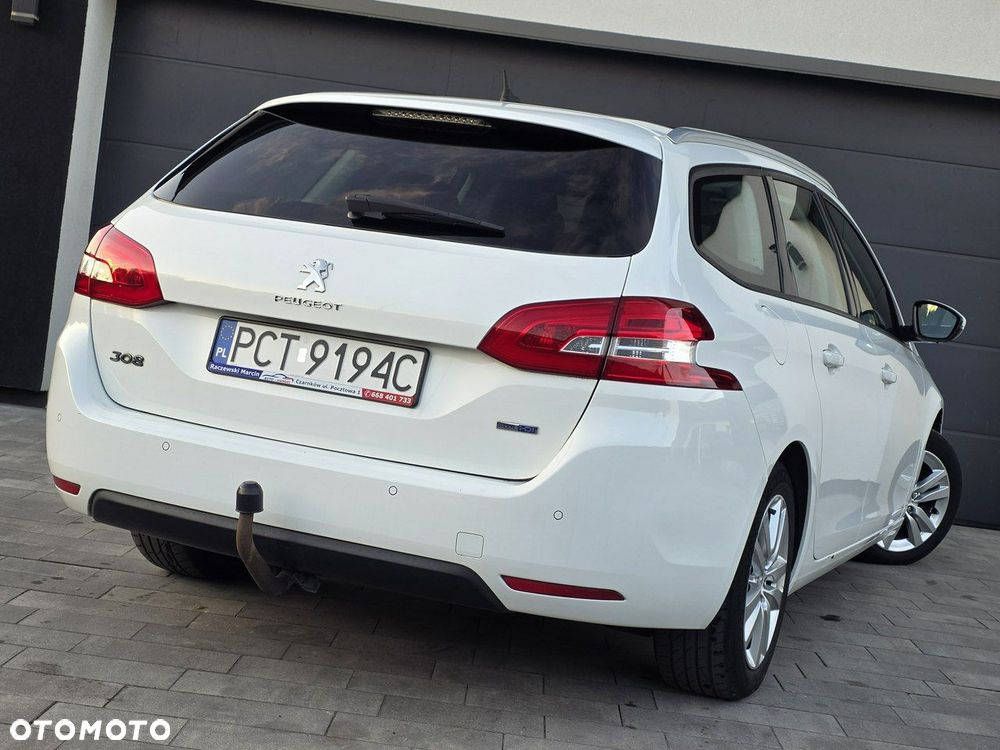 Peugeot 308 - 24