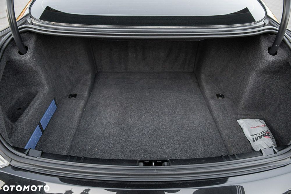 BMW Seria 6 630 i - 29