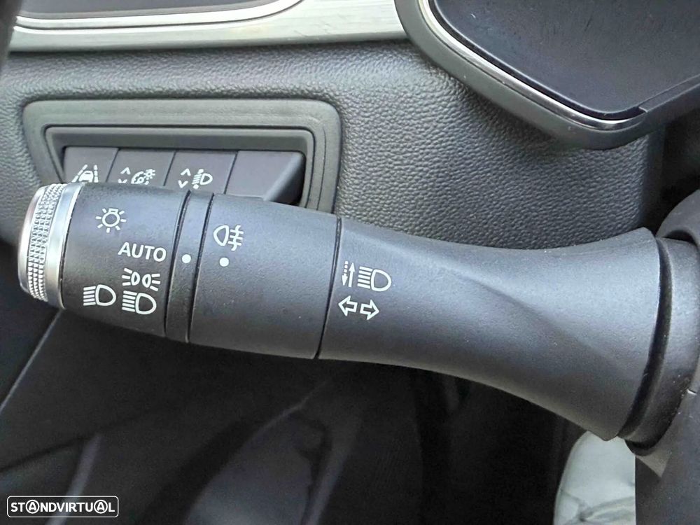 Renault Captur 1.0 TCe Exclusive - 39