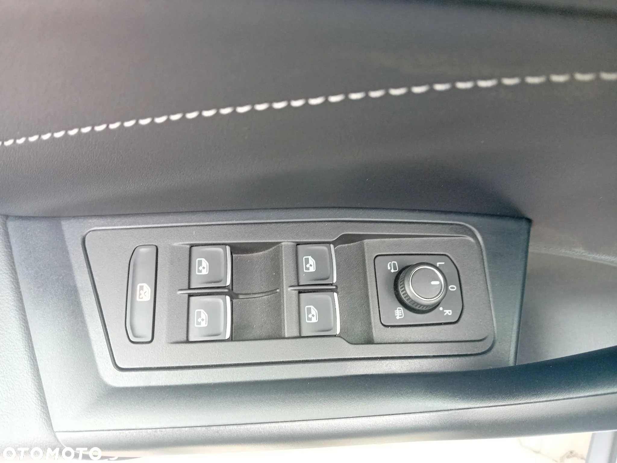 Volkswagen T-Roc 1.5 TSI Style DSG - 30