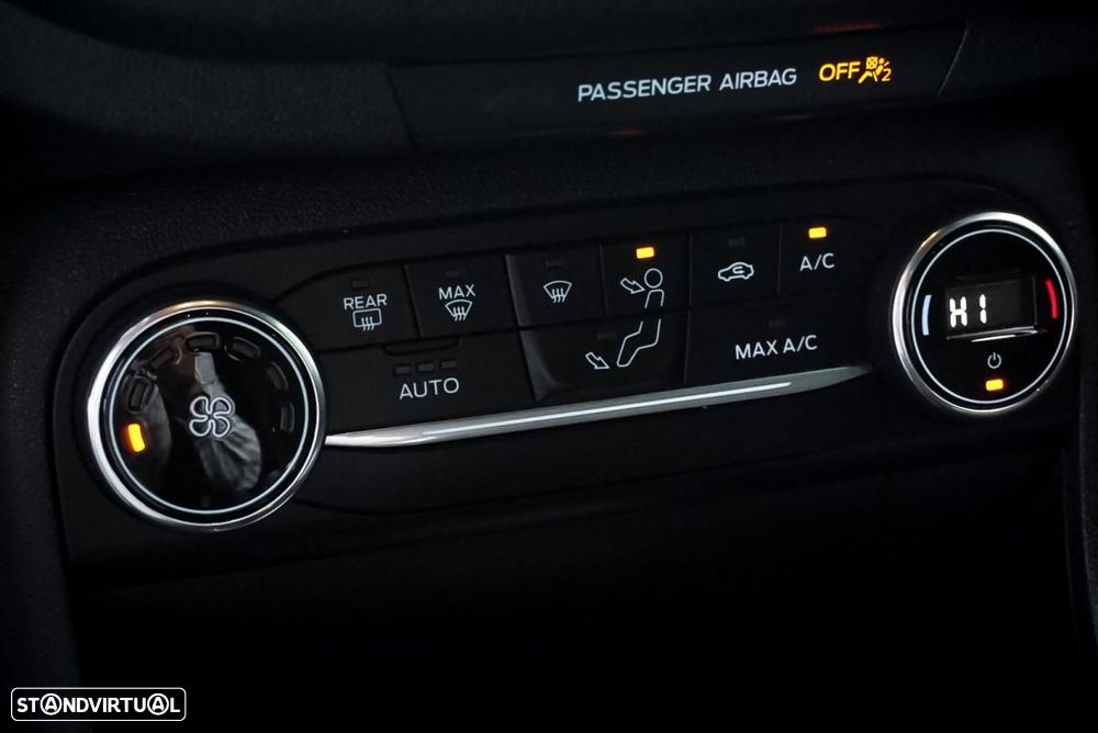 Ford Fiesta 1.0 EcoBoost ST-Line - 27