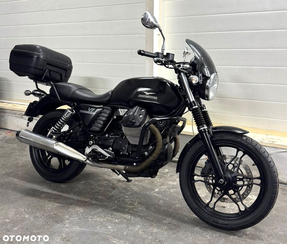 Moto Guzzi V7