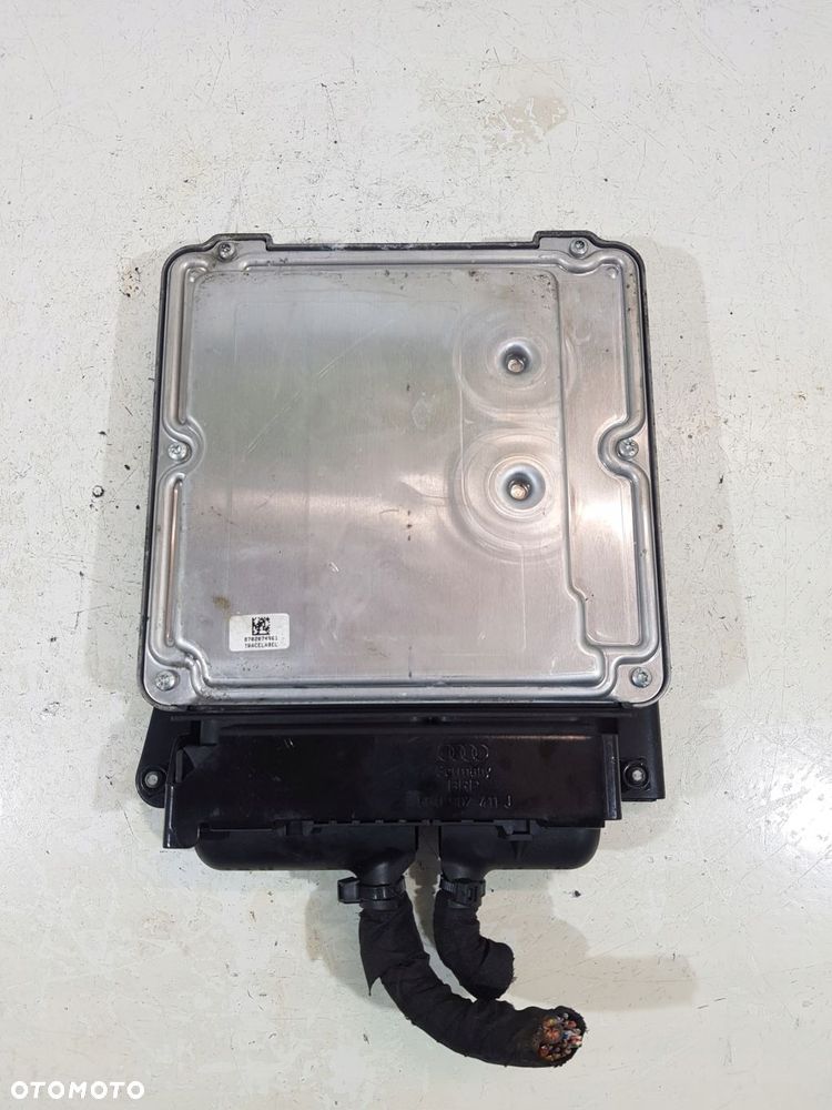 sterownik komputer silnika 8p0907115t bwa 2.0 tfsi audi - 2