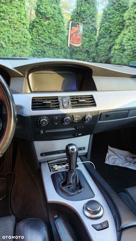 BMW Seria 5 525i - 10