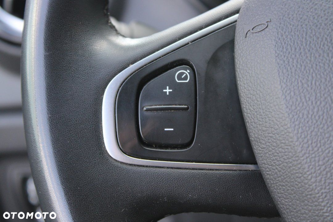 Renault Captur - 23
