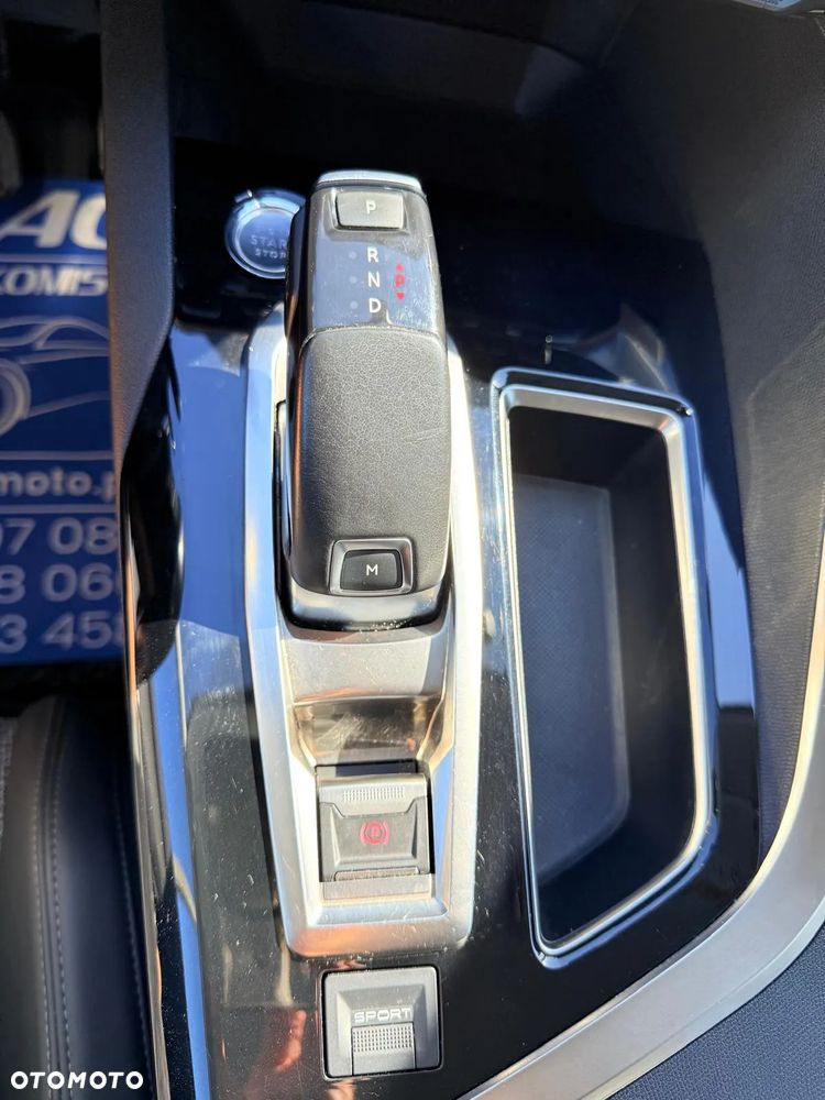 Peugeot 3008 1.2 PureTech GT S&S EAT8 - 23