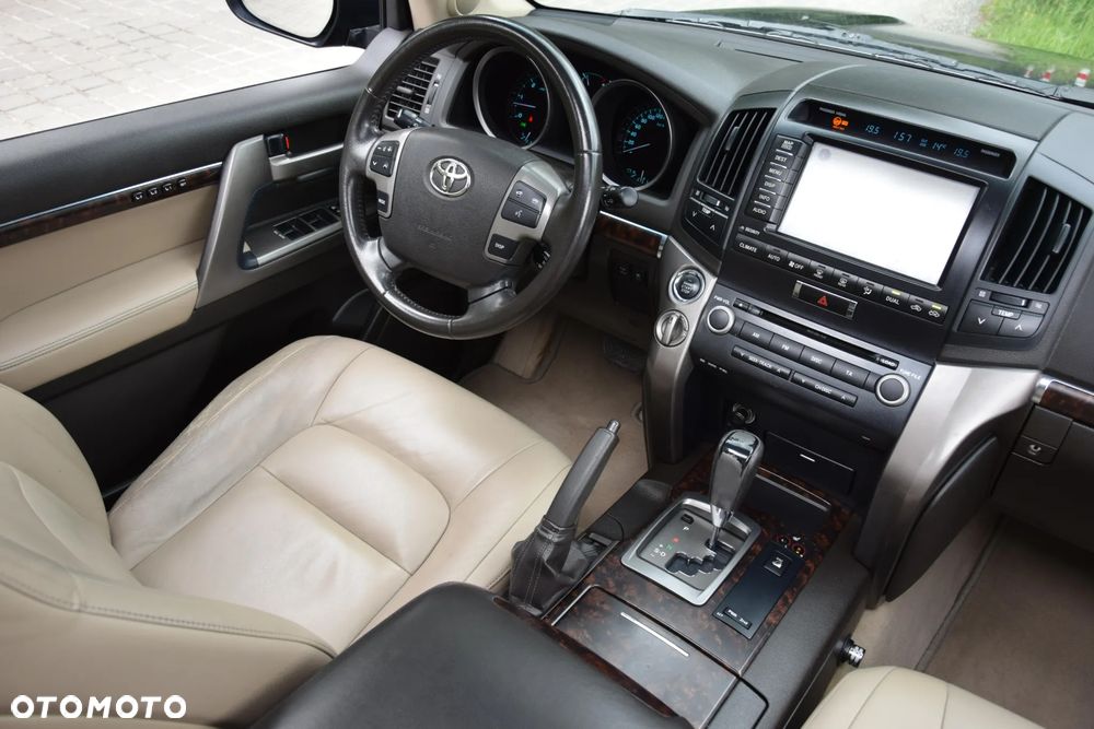 Toyota Land Cruiser LC 4.5 D-4D Sol - 12