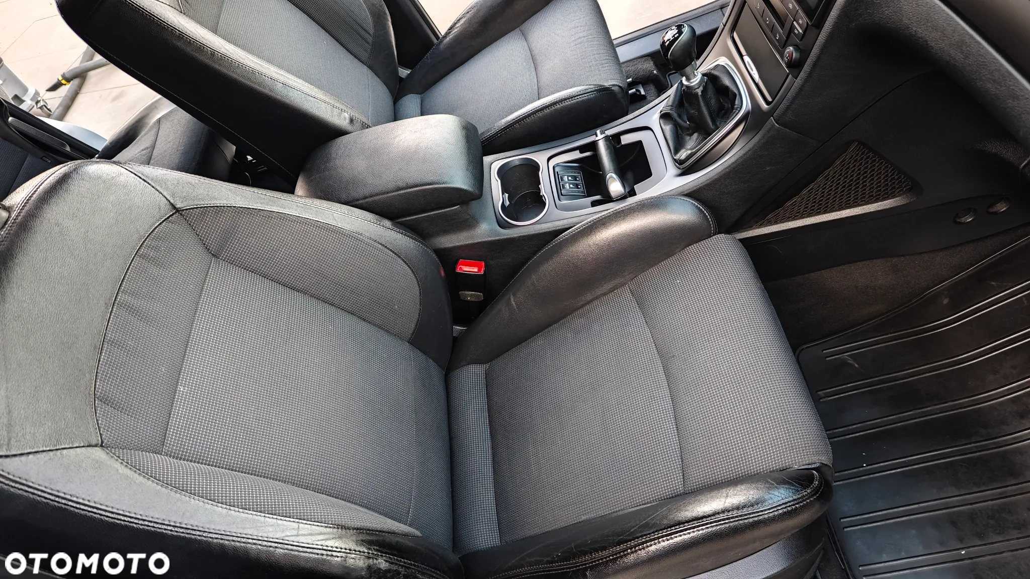 Ford Galaxy 2.0 TDCi Titanium - 11